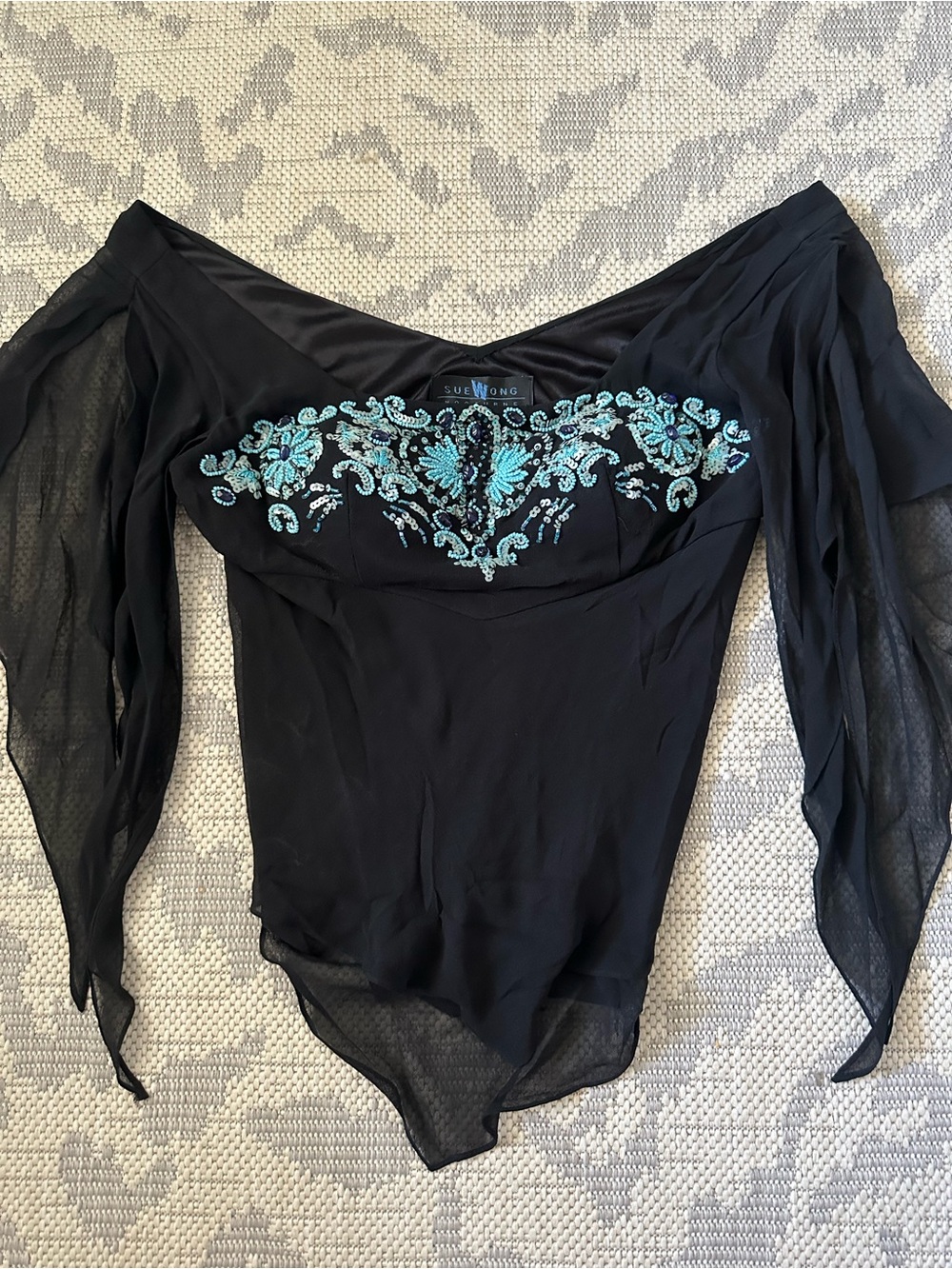 Sue Wong 100% silk top